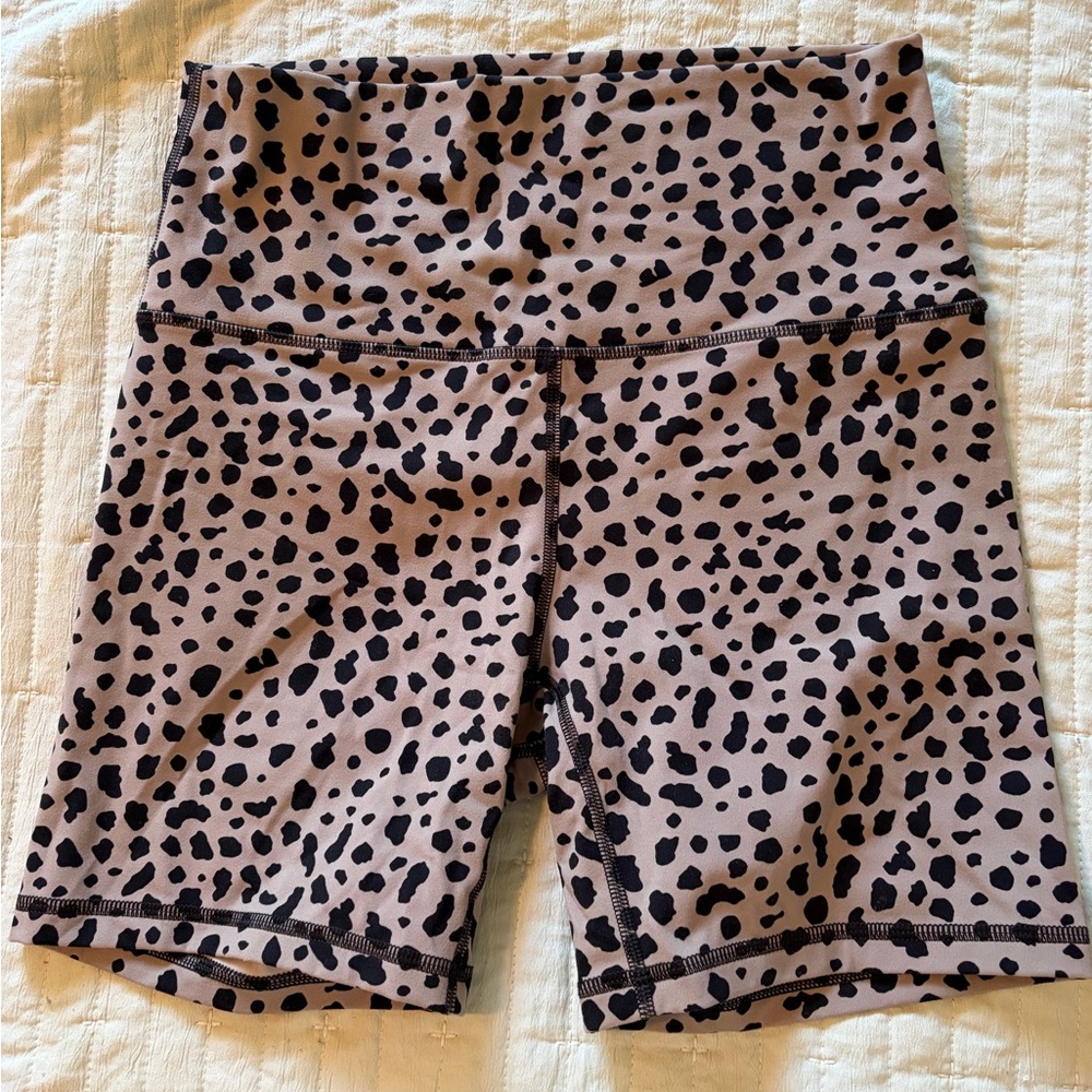 High-Rise Animal Print Bike Shorts — Taupe/Black